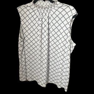 Elle Sleeveless Blouse Size L